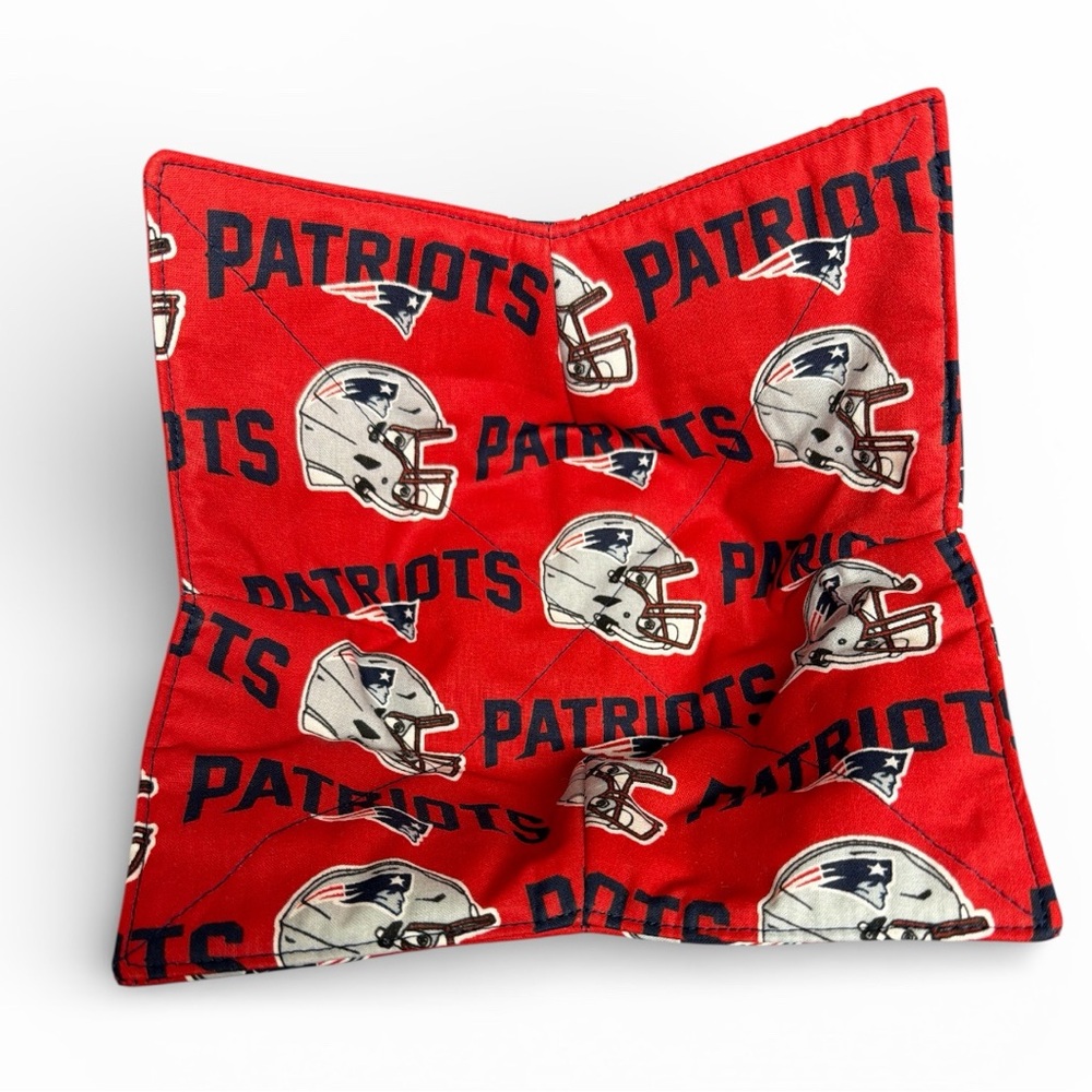 Hand Crafted New England Patriots Bowl Cozy Reversible Microwave Bowl Holder